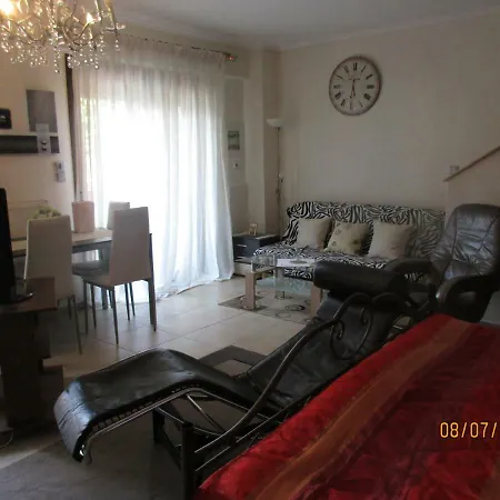 Zisis & Alla Place Skala Neon Epivaton