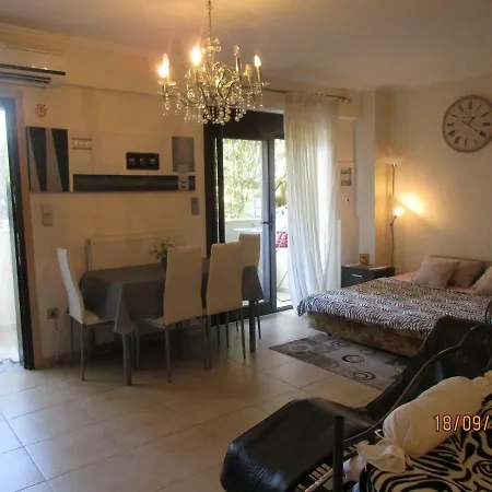 Zisis & Alla Place Apartment